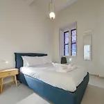 Beautiful, Designer 2br In Heart Of By 360 Estates Apartment Valletta