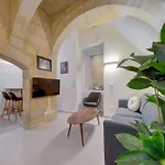Beautiful, Designer 2br In Heart Of By 360 Estates Apartment *