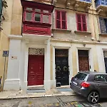 Beautiful, Designer 2br In Heart Of By 360 Estates Valletta