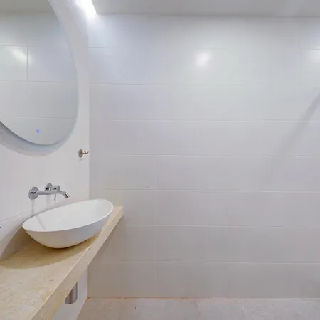 Lägenhet Beautiful, Designer 2br In Heart Of By 360 Estates *