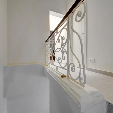Appartamento Beautiful, Designer 2br In Heart Of By 360 Estates La Valletta
