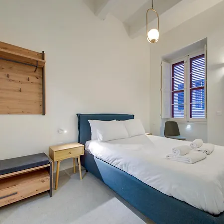Beautiful, Designer 2br In Heart Of By 360 Estates La Valletta