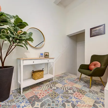 Appartamento Beautiful, Designer 2br In Heart Of By 360 Estates La Valletta