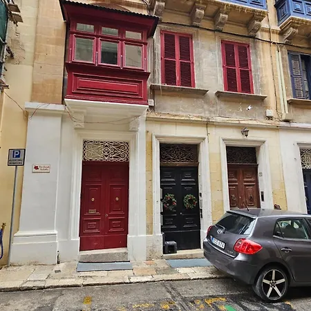 Beautiful, Designer 2br In Heart Of By 360 Estates La Valletta