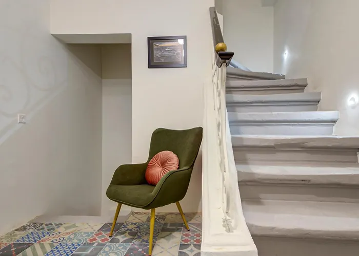 Beautiful, Designer 2br In Heart Of By 360 Estates