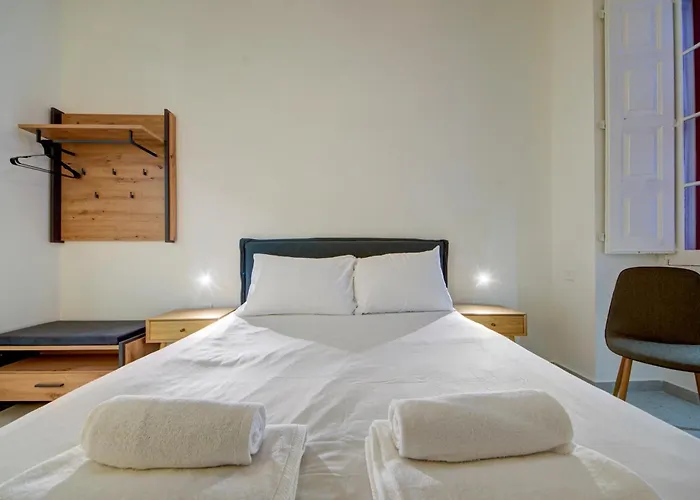 Beautiful, Designer 2br In Heart Of By 360 Estates Апартаменты Валетта