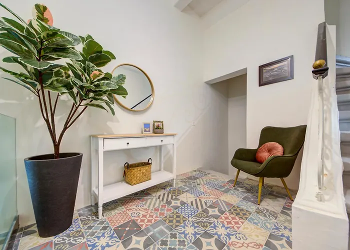 Апартаменты Beautiful, Designer 2br In Heart Of By 360 Estates Валетта