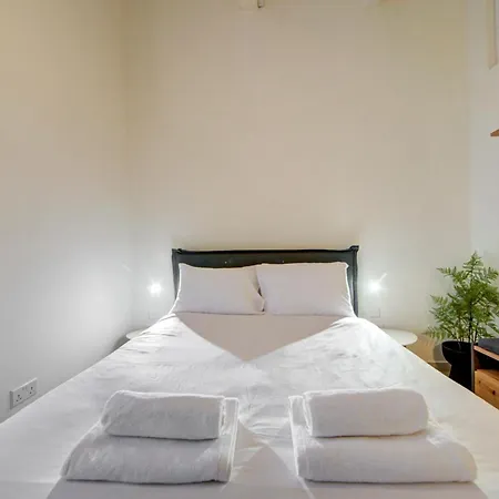 Daire Beautiful, Designer 2br In Heart Of By 360 Estates *