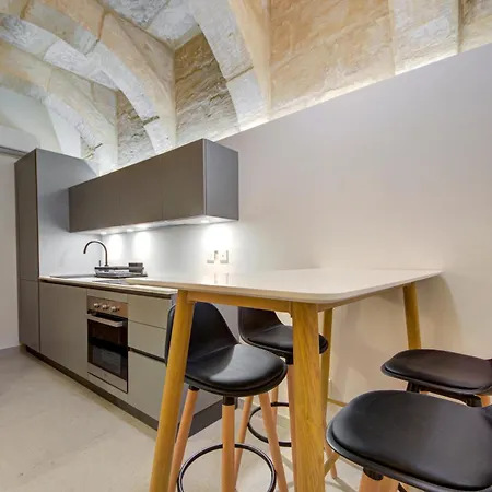 Beautiful, Designer 2br In Heart Of By 360 Estates Апартаменты *