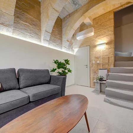 Beautiful, Designer 2br In Heart Of By 360 Estates Valletta