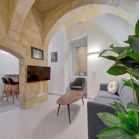 Beautiful, Designer 2br In Heart Of By 360 Estates Apartment *