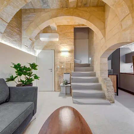 Beautiful, Designer 2br In Heart Of By 360 Estates * Valletta