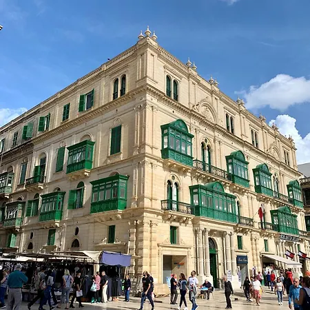 Апартаменты Beautiful, Designer 2br In Heart Of By 360 Estates *