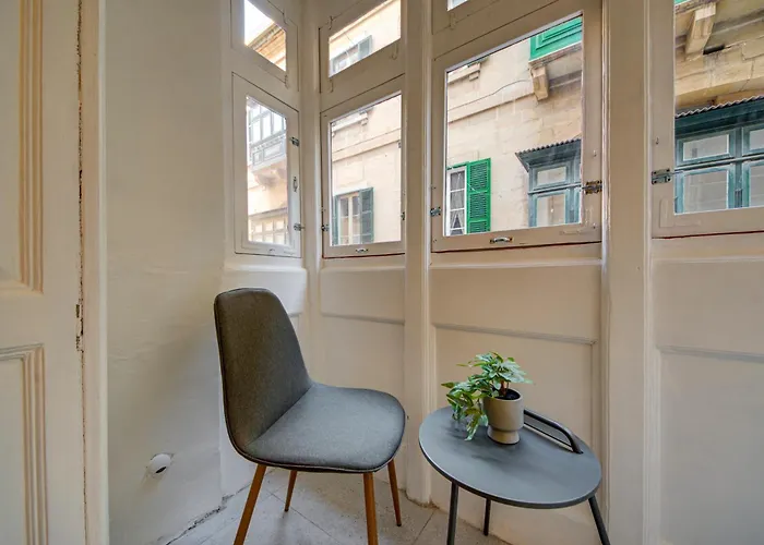 Beautiful, Designer 2br In Heart Of By 360 Estates