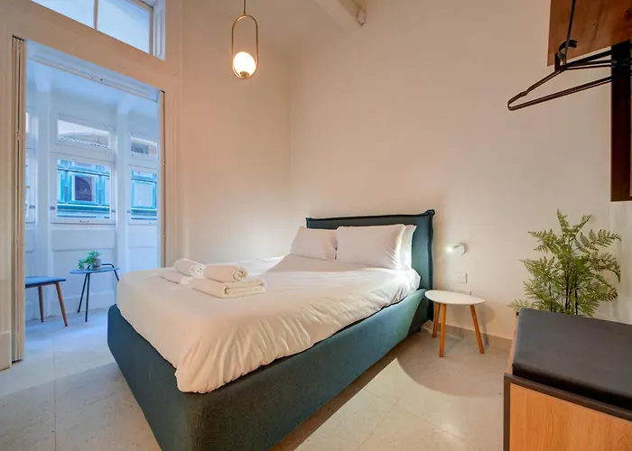 Beautiful, Designer 2br In Heart Of By 360 Estates * Βαλέτα